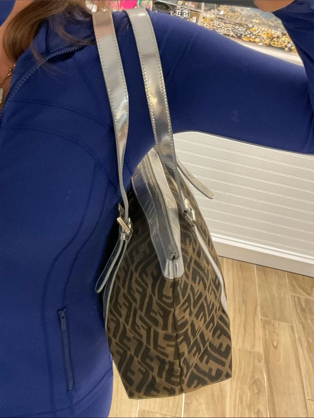 Fendi Tote - Picture 6 of 6